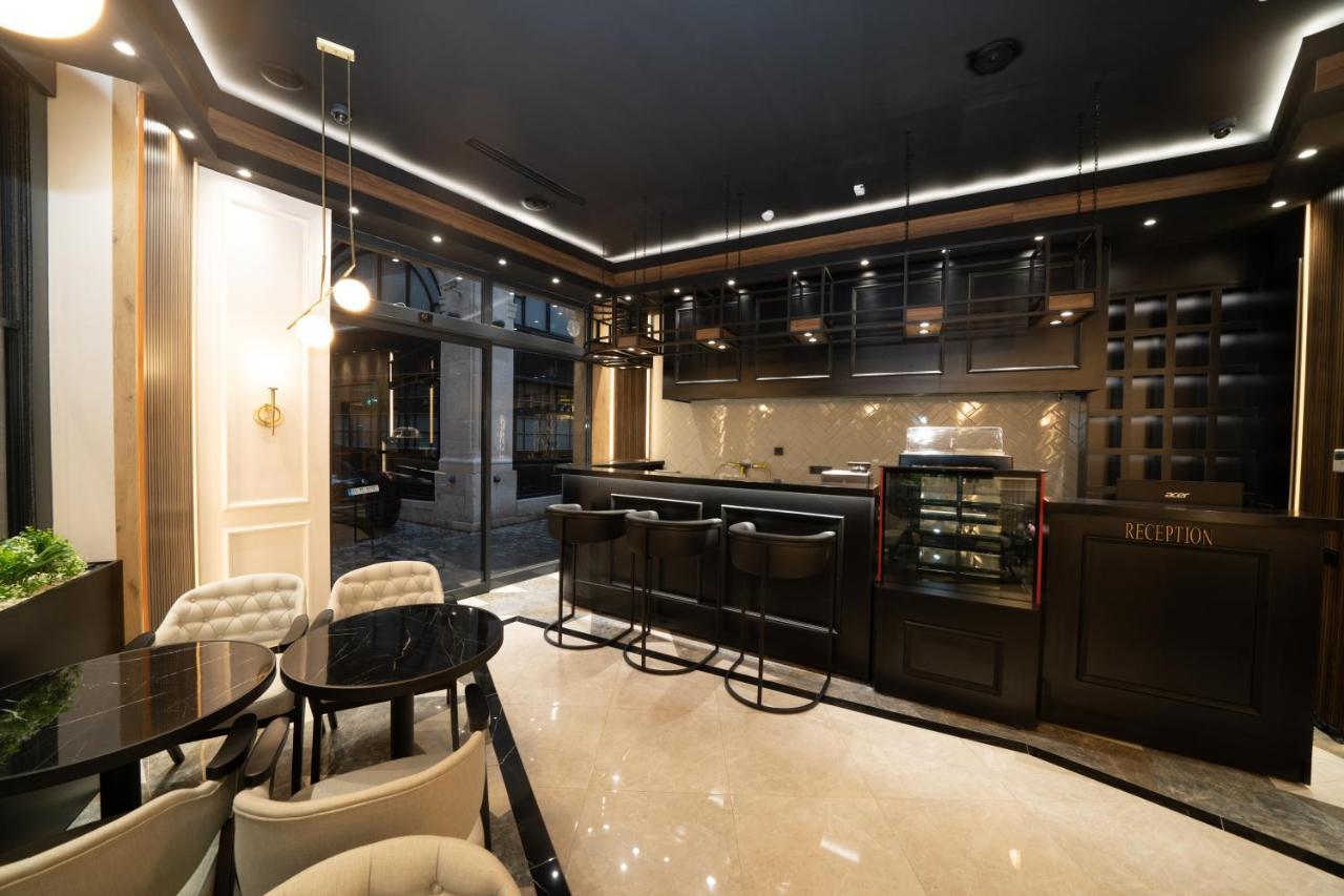 Fama Karakoey Hotel Istanbul Bagian luar foto