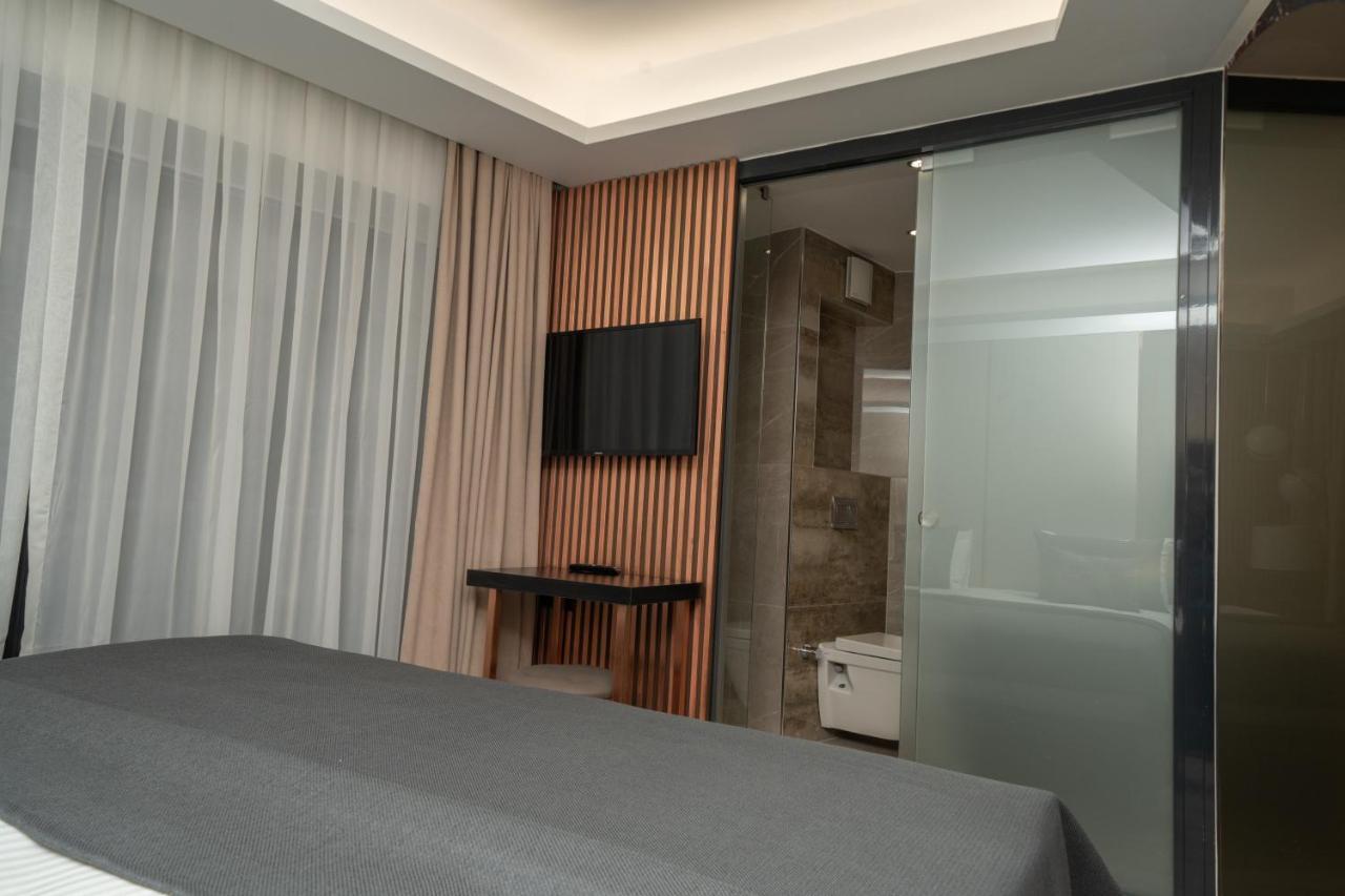 Fama Karakoey Hotel Istanbul Bagian luar foto