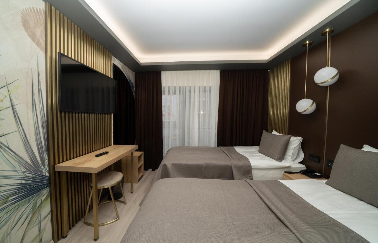 Fama Karakoey Hotel Istanbul Bagian luar foto