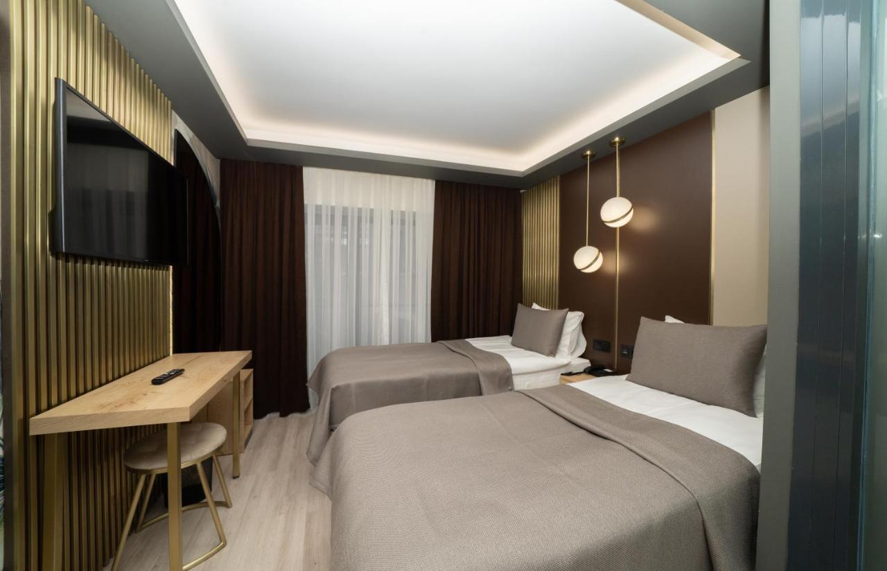 Fama Karakoey Hotel Istanbul Bagian luar foto