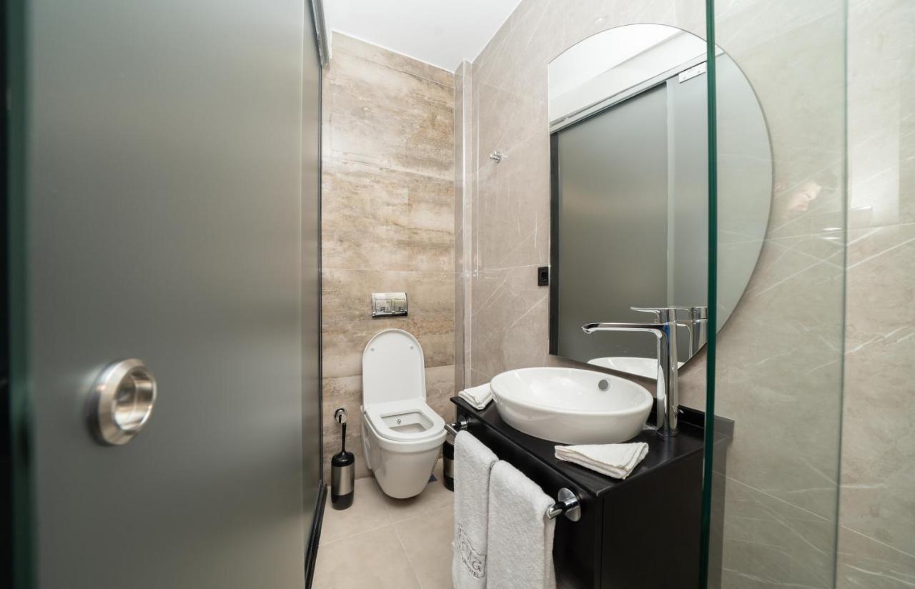 Fama Karakoey Hotel Istanbul Bagian luar foto