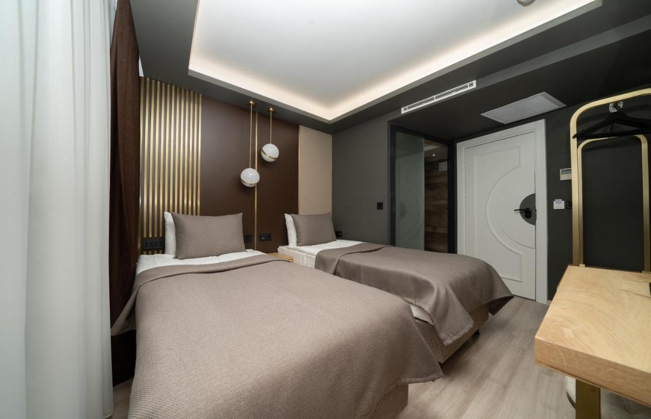 Fama Karakoey Hotel Istanbul Bagian luar foto