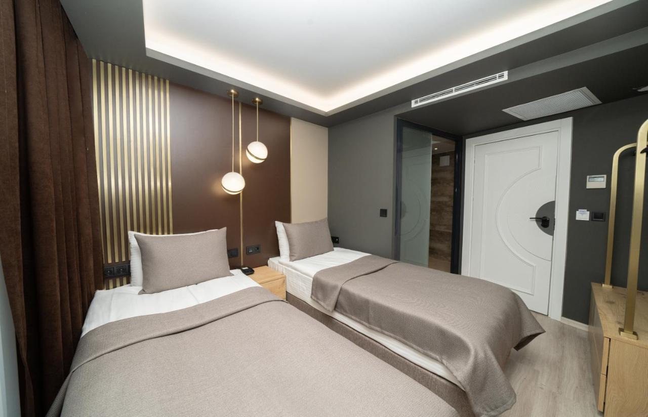 Fama Karakoey Hotel Istanbul Bagian luar foto