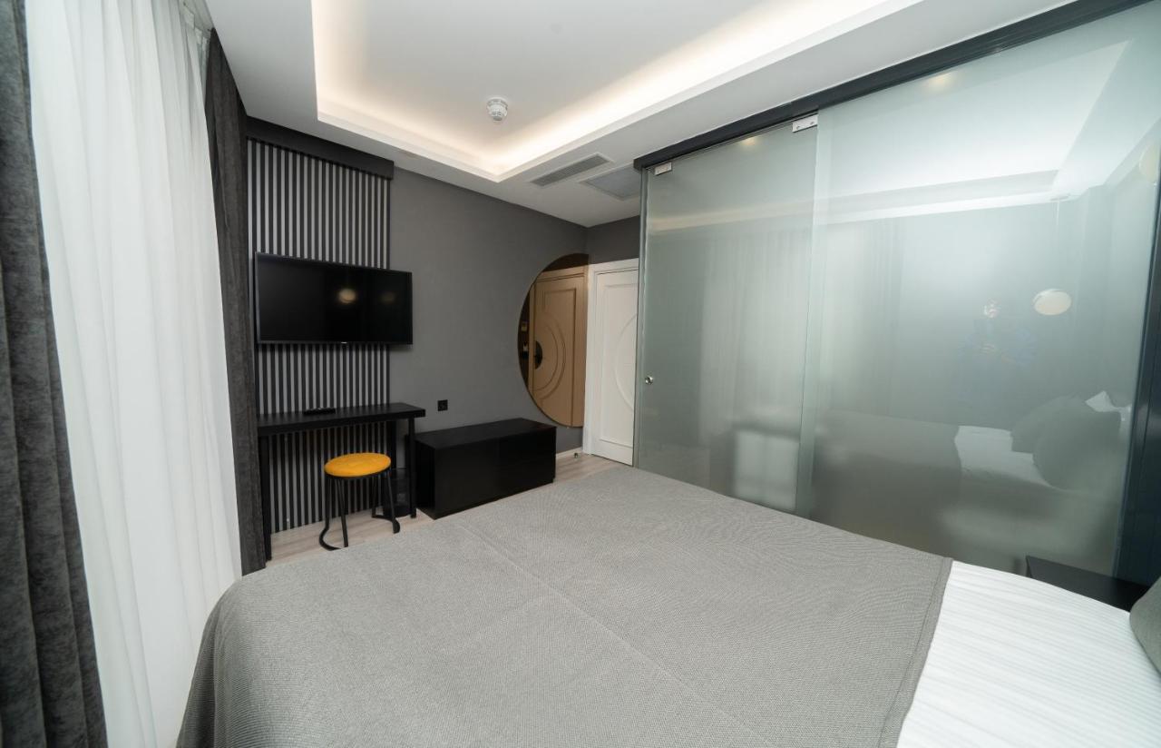 Fama Karakoey Hotel Istanbul Bagian luar foto