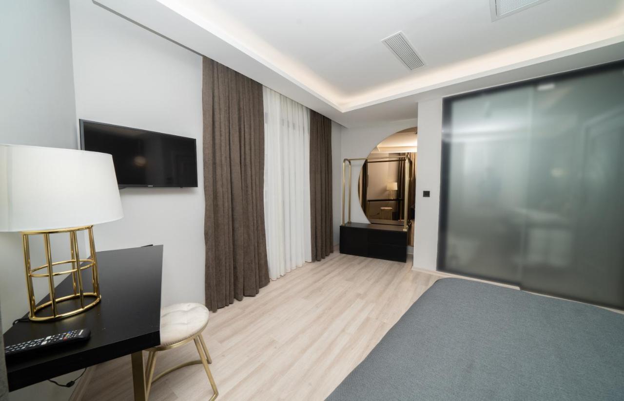 Fama Karakoey Hotel Istanbul Bagian luar foto