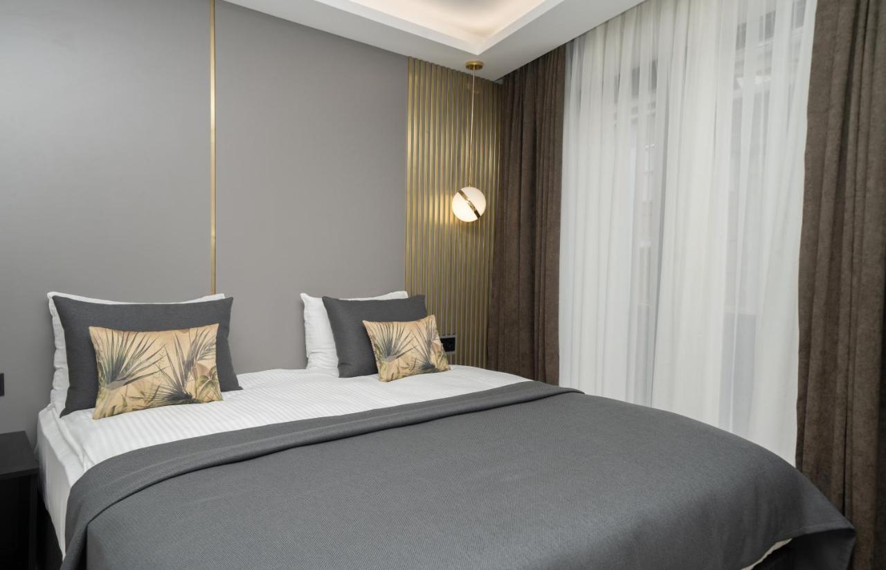 Fama Karakoey Hotel Istanbul Bagian luar foto