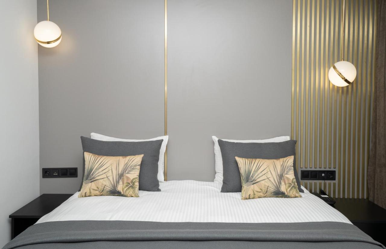 Fama Karakoey Hotel Istanbul Bagian luar foto