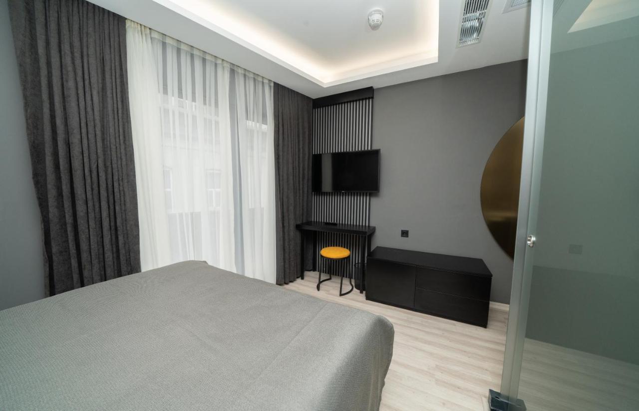 Fama Karakoey Hotel Istanbul Bagian luar foto